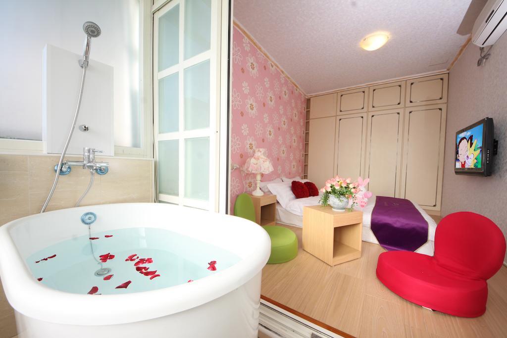 Avica Homestay Wujie Ngoại thất bức ảnh